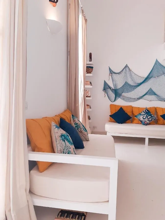 Apartment App Rosanna, Estoril Beach, 2Steps From The Sea, Free Wi-Fi & Ac Sal Rei