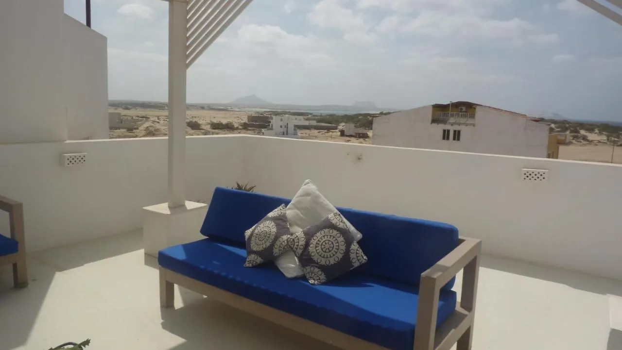 App Rosanna, Estoril Beach, 2Steps From The Sea, Free Wi-Fi & Ac Sal Rei 0*,